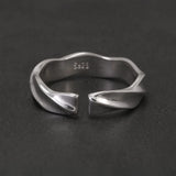 925 Sterling Silver Mobius Wave Ring for Women Men Opening Twisted Finger Band Simple Retro Trendy Party Jewelry Accessories